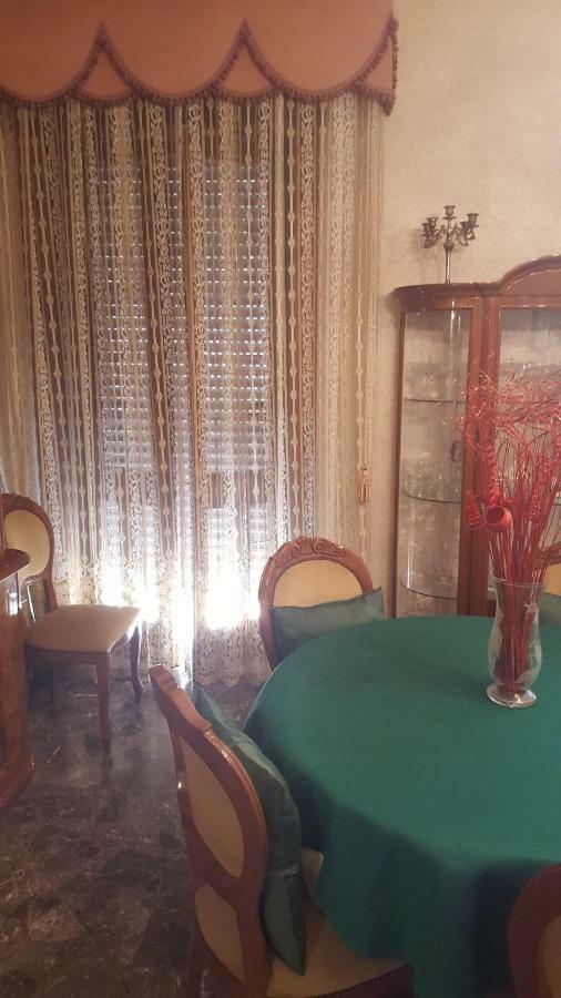 לצ'ה Casa Vacanze Puccini מראה חיצוני תמונה